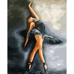 Балерина в чорному