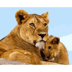 Львица с малышом